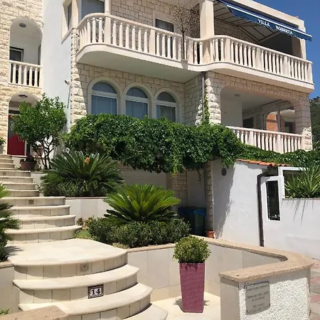 Roberta Apartamento Bol