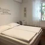 Apartament Roberta *