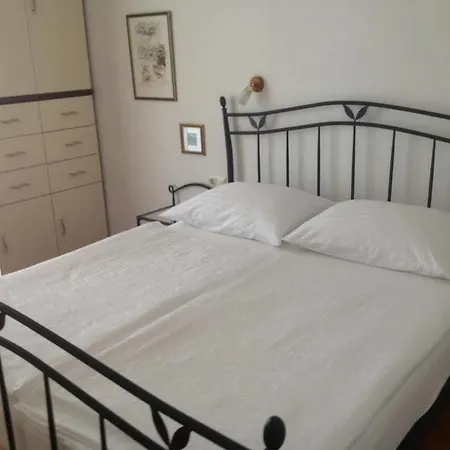 Apartman Roberta *